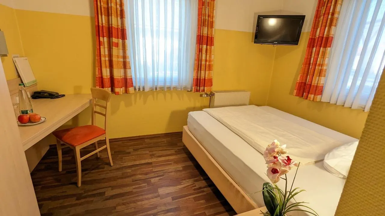 Ambient Hotel Am Europakanal Fuerth